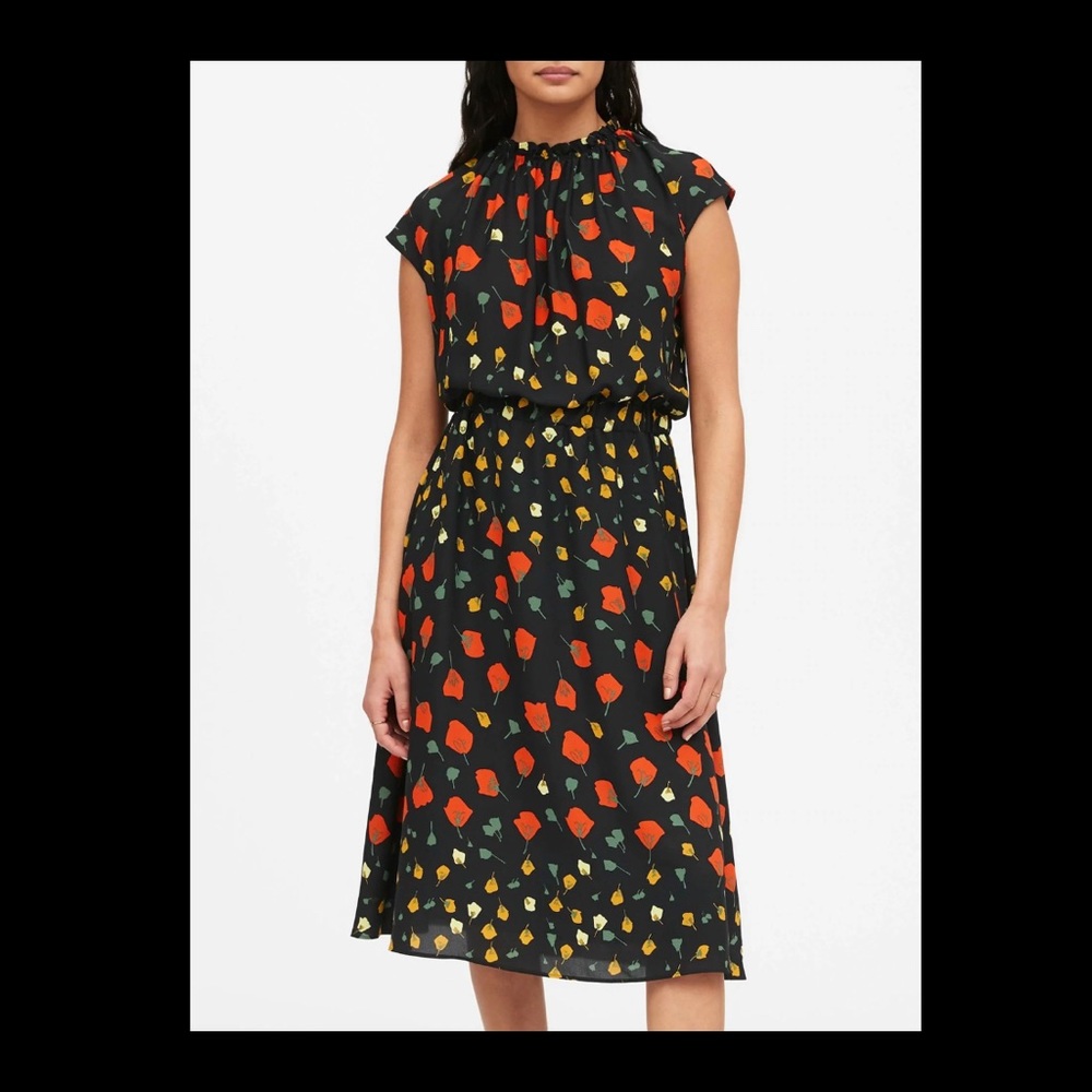 Beautiful floral Banana Republic midi dress